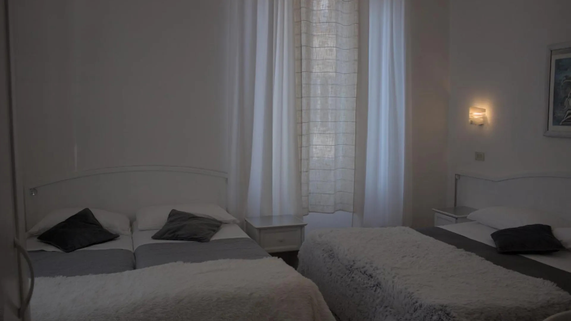 ** Bed & Breakfast Soggiorno Madrid Florence Italy