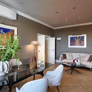 Apartahotel Tornabuoni Collection Residenza D'epoca, Florencia