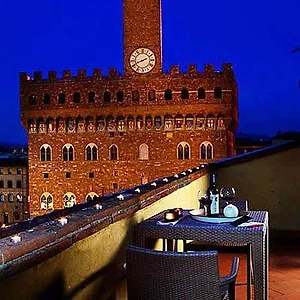 Aparthotel Relais Piazza Signoria, Florenz