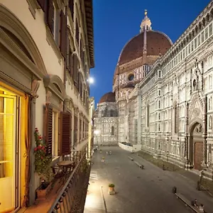 Apartahotel Granduomo Charming, Florencia